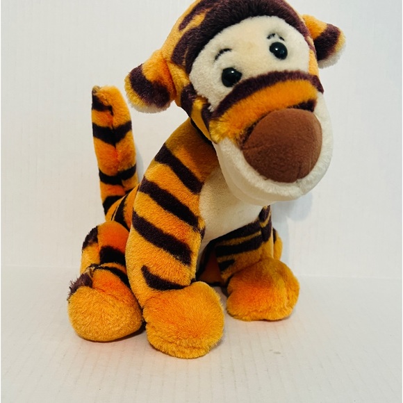 Vintage Tigger Disneyland Walt Disney World Plush Mohair - Picture 1 of 8